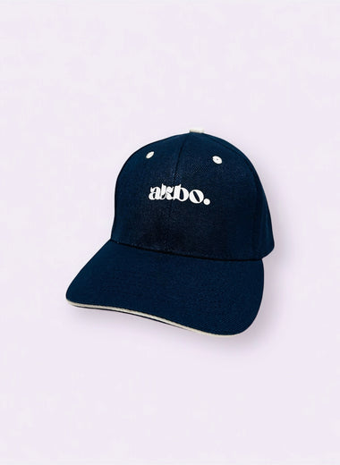 Akimbo n Bob Accented Chapeau