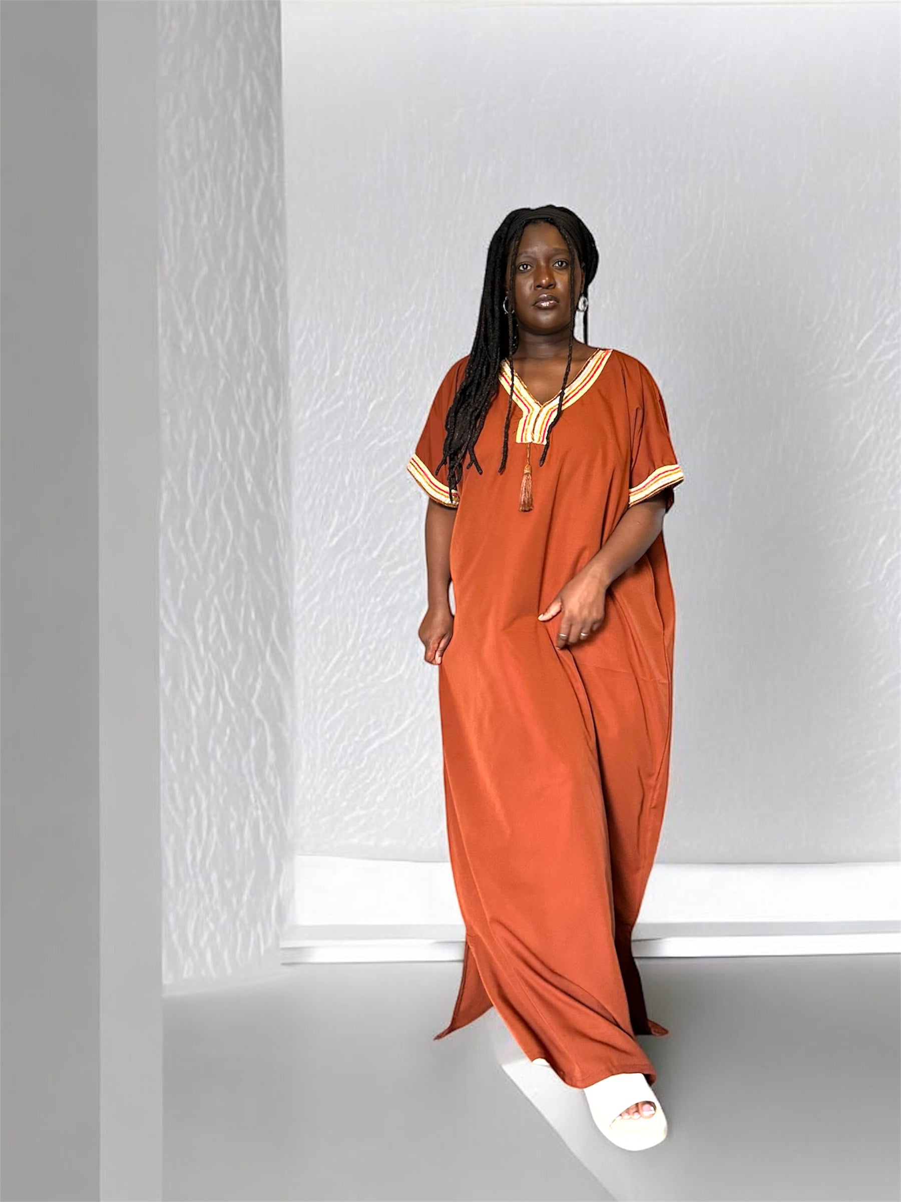 Akimbo n Bob Boss Lady Garb BouBoU