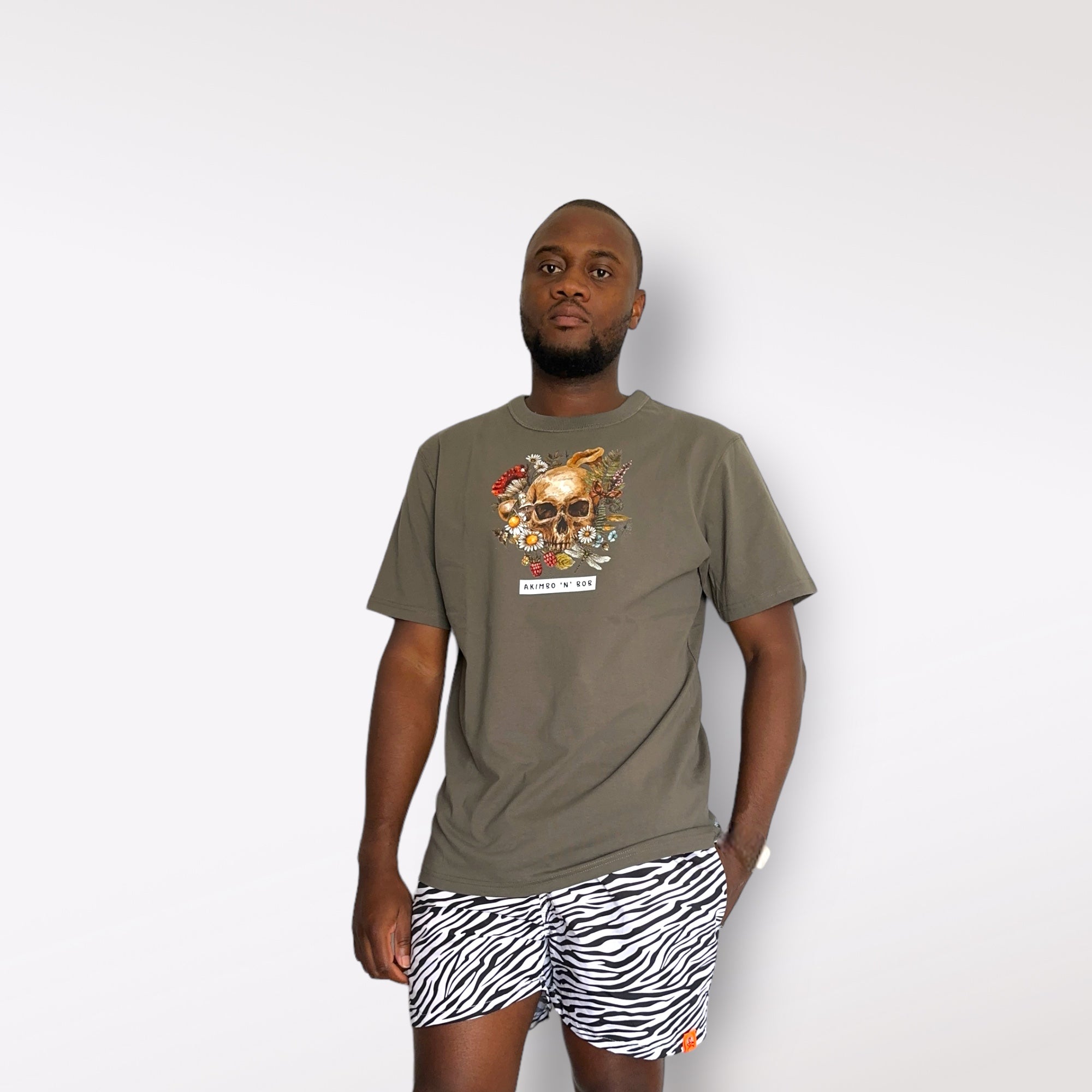 Akimbo n Bob Skull and Banquet Men's loose fit-3