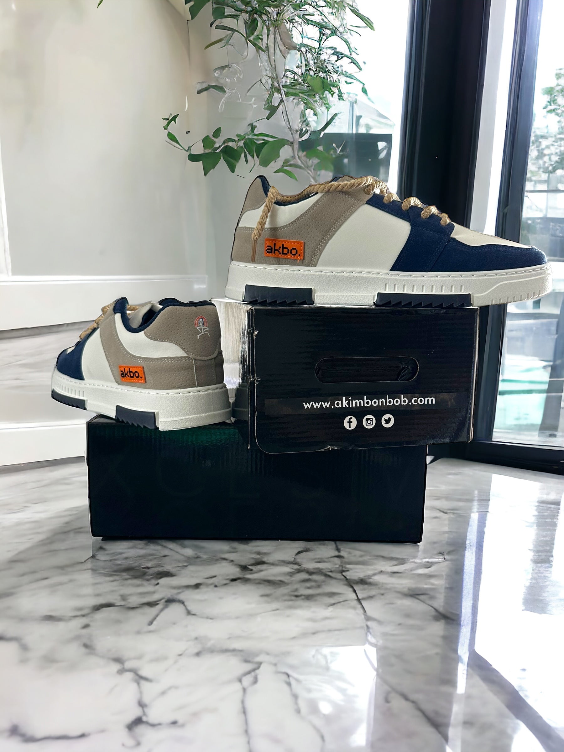 Juxtaposed Men's Kicks-8