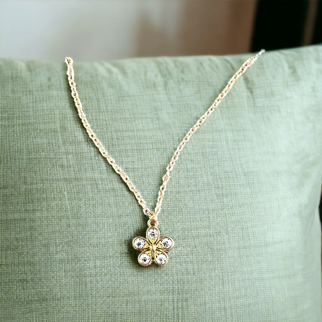 Akimbo n Bob Petal Jewelry Garb Accessary-3