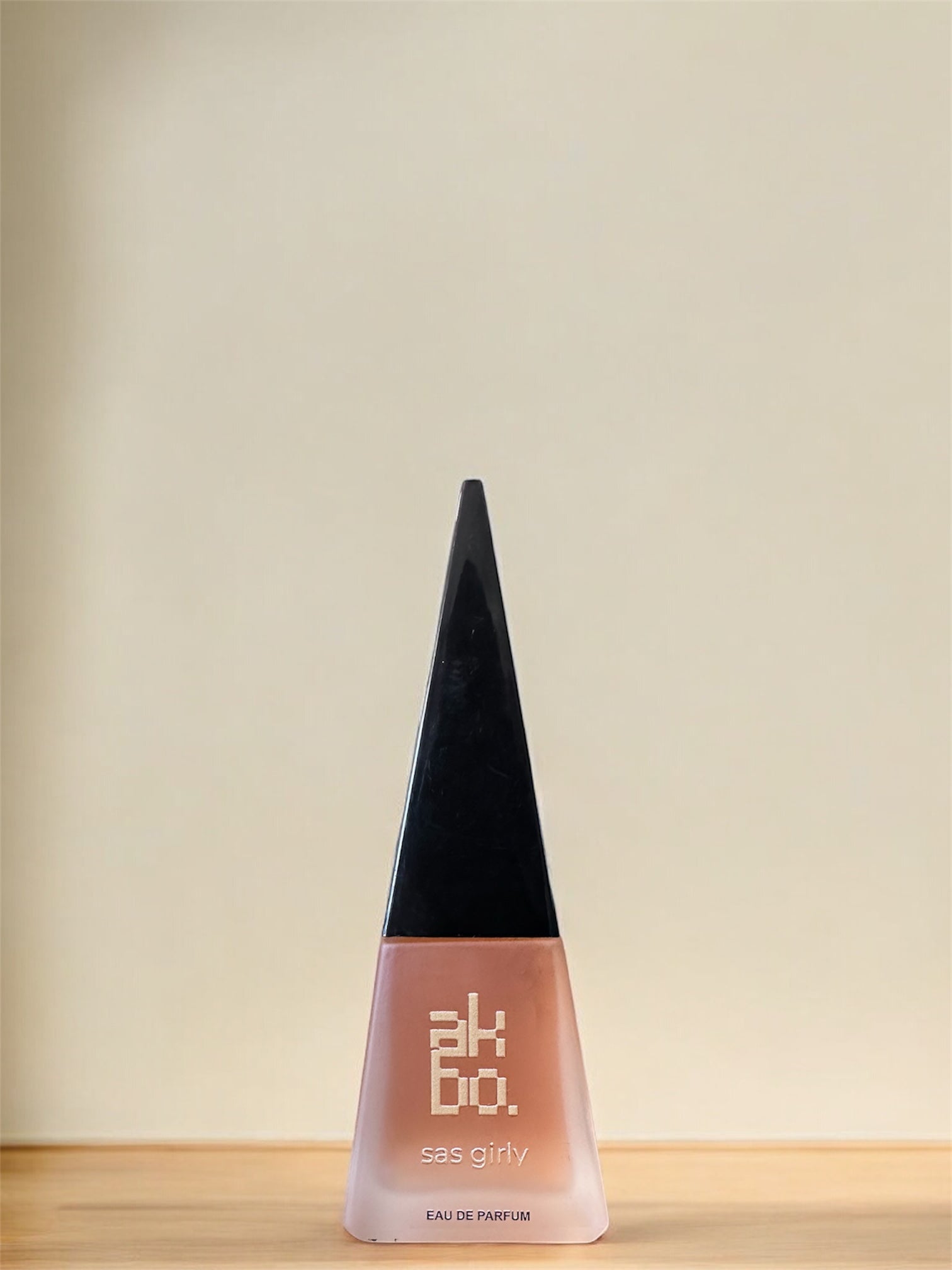 Akimbo n Bob Perfume Accessary for Women-4